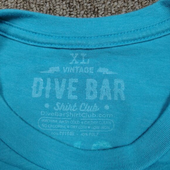 DIVE BAR T-Shirt Men XL Blue TACKLE BOX TAVERN Atlantic Beach NC Americana - Picture 3 of 9